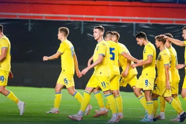 Футболісти молодіжної збірної України